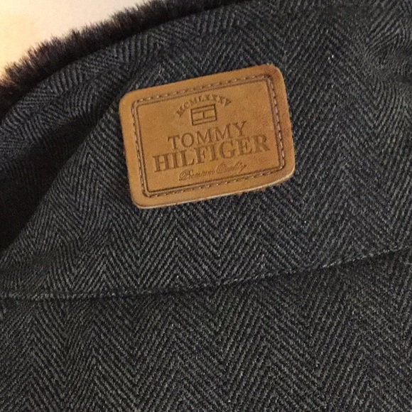 Tommy Hilfiger Vest - Picture 8 of 8